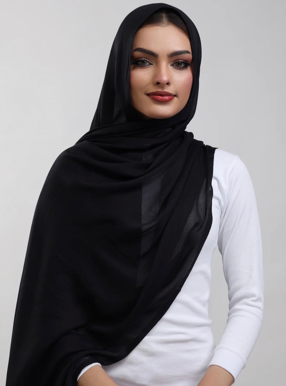 Black Plain Hijab